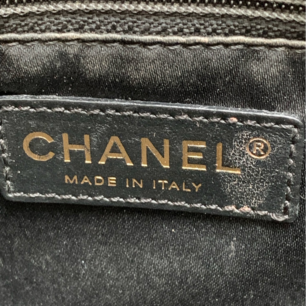 Chanel Black Quilted Caviar
Grand Shopping Tote - Picture 10 of 14